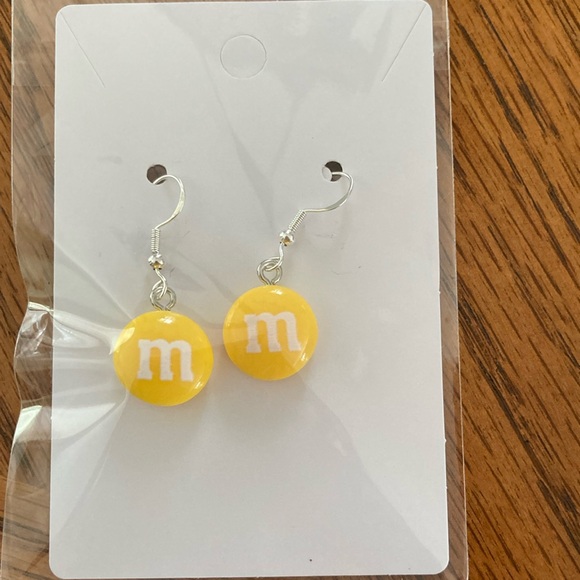 Yellow M&M candy earrings. - Picture 1 of 2